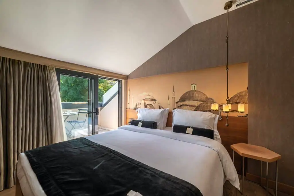 Grand deluxe room